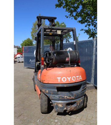 Forklift Toyota 25 LPG 2500kg 4.5m 25 2 Forklift image 34
