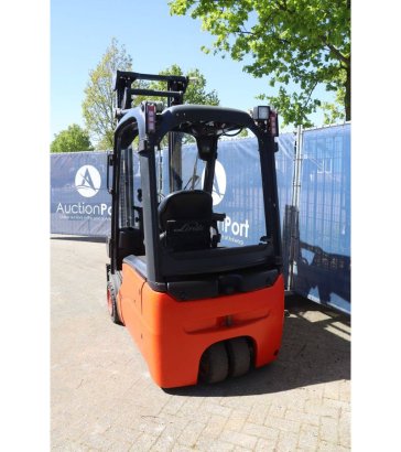 Linde E16 Electric Forklift 1600kg 4m E16 2 Forklift image 34