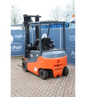 Toyota 8FBMKT30 Electric Forklift 3000kg 3.7m 2013 8FBMKT30 2013 2 Forklift image 49