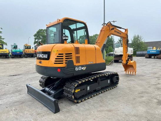Midi excavator Hyundai R60VS Diesel 2016 R60VS 2016 2 Crawler Excavators image 4