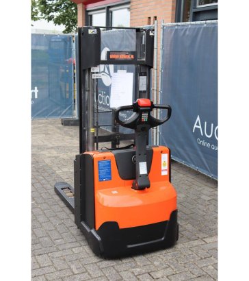 Stacker BT SWE140L Electric 1400kg 2.65m 2016 BT SWE140L 2016 2 image 4