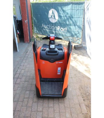 Toyota LPE200 Electric Pallet Truck 2000kg 2020 LPE200 2020 2 Pallet trucks image 4