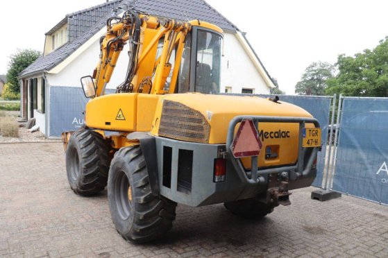 Wheel excavator Mecalac 12 MXT Diesel 68kW 1997 Mecalac 12 MXT 1997 2 Wheeled Excavators image 4
