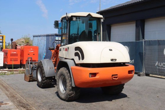 Schaeff-Terex TL120 Diesel Wheel Loader 64.5kW 2004 TL120 2004 2 Wheel Loaders image 4