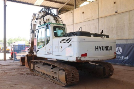 Crawler excavator Hyundai Robex 210LC-9 Diesel 193kW 2013 Robex 210LC-9 2013 2 Crawler Excavators image 4