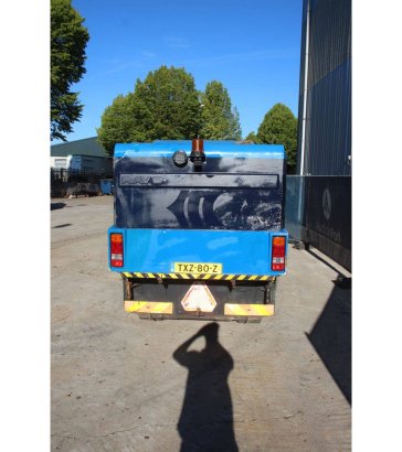 Sweeper Ravo 5002 SI CD Diesel 81kW 2000 Ravo 5002 SI CD 2000 2 image 4