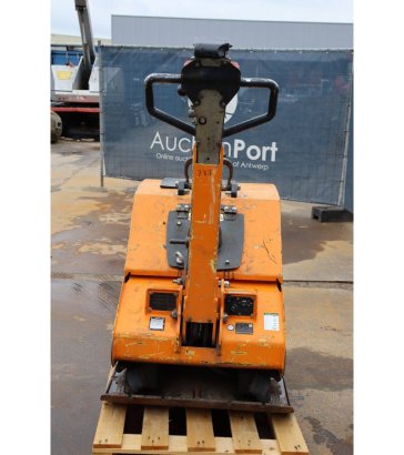 Vibratory plate Bomag BPR 100/80 D Diesel 2010 BPR 100/80 D 2010 2 image 4