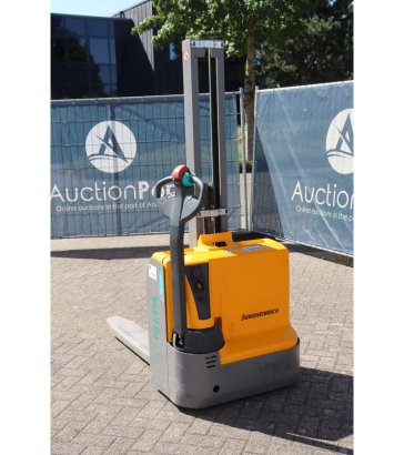 Stacker Jungheinrich EMC 110 Electric 1000kg 2020 EMC 110 2020 2 image 4