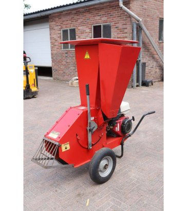 Caravaggi Petrol Wood Chipper Caravaggi 2 image 4
