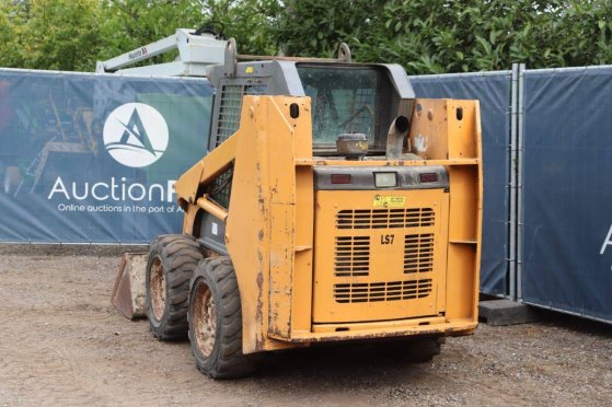 Skid steer loader Case LS7 Diesel 52hp 2009 LS7 2009 2 image 4