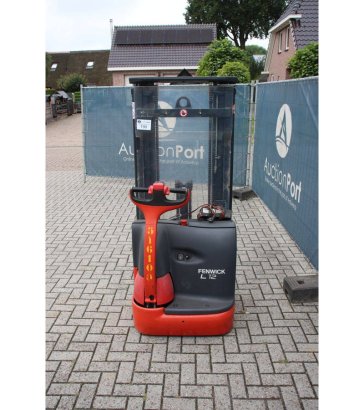 Linde L12 Electric Stacker 1200kg 4.2m 2008 10056 2008 2 image 19