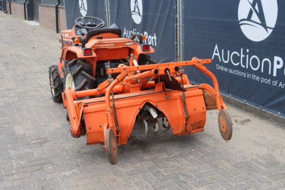 Mini tractor Kubota Bulltra B1-15 Diesel 15HP with cultivator Bulltra B1-15 2 image 4