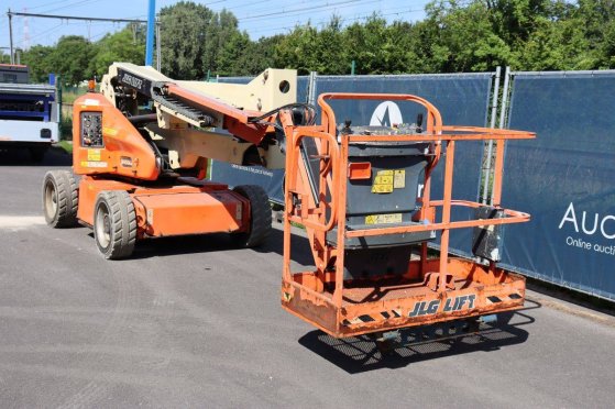 JLG M450AJ Articulated Boom Lift Electric+Diesel 15.72m 2014 M450AJ 2014 2 image 4
