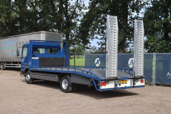 Machine transporter Mercedes-Benz 970.02 Diesel 150hp 2690 kg 2001 Mercedes-Benz 970.02 2001 2 Flatbed open trailers image 4