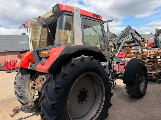 Case IH XL956 Diesel tractor with front loader IH XL956 2 image 4