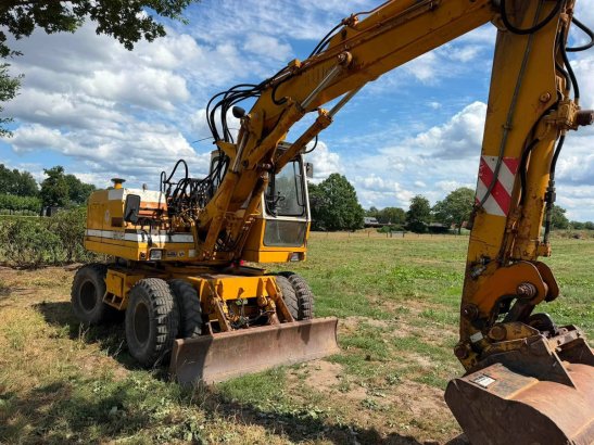 Wheel excavator Liebherr A902 Diesel 60kW 1989 A902 1989 2 Wheeled Excavators image 4