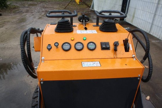 Skid steer loader ZJ-380 Petrol 18.5kW 2026 New Demo Barrett ZJ-380 2026 1 image 4