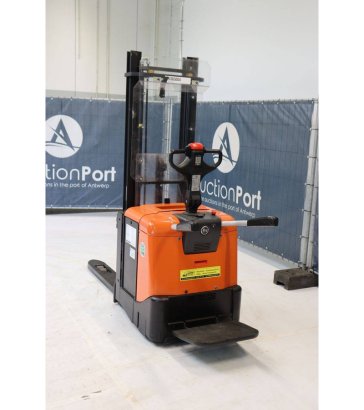 Stacker BT SPE125L Electric 1250kg 3.3m 2015 BT SPE125L 2015 2 image 4