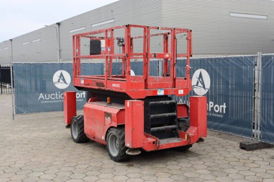 Scissor lift Manitou 120SC Diesel 11.96m 2011 120SC 2011 2 Scissor Lifts image 4