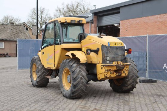 New Holland LM 410 Diesel Telehandler 2000 LM 410 2000 2 image 19