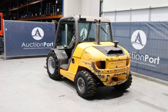 Rough-terrain forklift Manitou MT 20-4T Buggie Diesel 2000kg 3.3m 2016 MT 20-4T Buggie 2016 2 Rough Terrain Forklift image 4