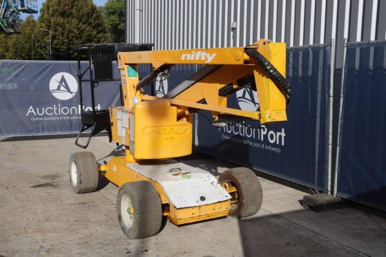Niftylift HR12 NE Articulated Boom Lift Electric 200kg 12m 2011 Niftylift HR12 NE 2011 2 image 4