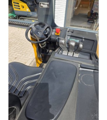 Reach truck Jungheinrich Electric 1600kg 5.9m 2 image 4