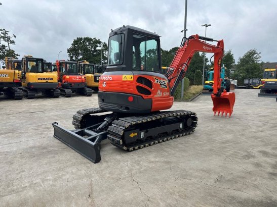 Midi excavator Kubota KX155-3SZ Diesel 2012 KX155-3SZ 2012 2 Crawler Excavators image 4