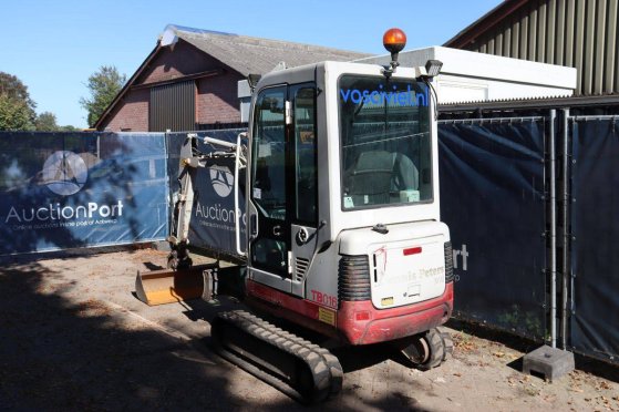 Mini excavator Takeuchi TB016 Diesel 10kW 2007 TB016 2007 2 image 19