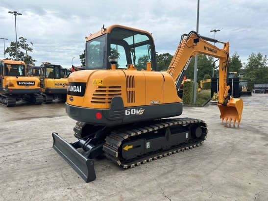 Midi excavator Hyundai R60VS Diesel 2017 R60VS 2017 2 Crawler Excavators image 19