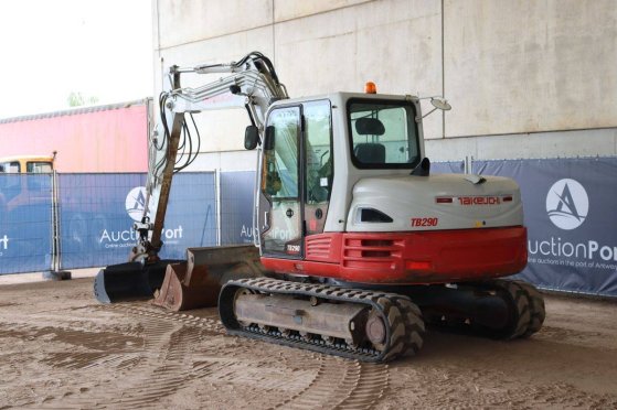 Crawler excavator Takeuchi TB290 Diesel 52kW 2019 TB290 2019 2 Crawler Excavators image 4