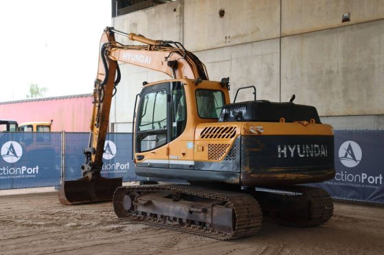 Crawler excavator Hyundai ROBEX140LC-9A Diesel 87kW 2014 ROBEX140LC-9A 2014 2 Crawler Excavators image 4