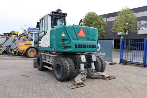 Wheel excavator Liebherr A 910 Compact Diesel 75kW 2015 A 910 Compact 2015 2 Wheeled Excavators image 4