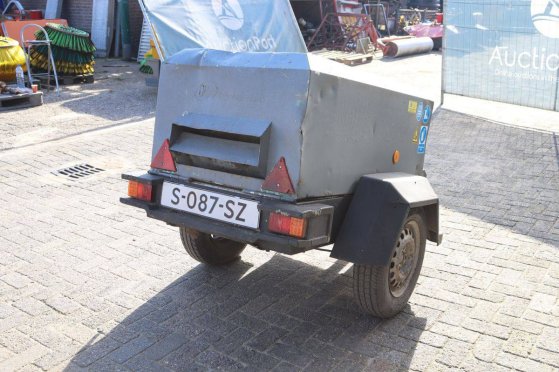 Compressor Ingersoll Rand R1051F Diesel 17.5kW 2006 R1051F 2006 2 Compressors image 4