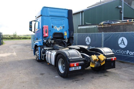 Tractor unit Mercedes-Benz Actros 963-4-A Diesel 428 hp 2016 Mercedes-Benz Actros 963-4-A 2016 2 image 19