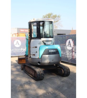 Kobelco SK25SR Diesel Crawler Excavator SK25SR 2 Crawler Excavators image 4