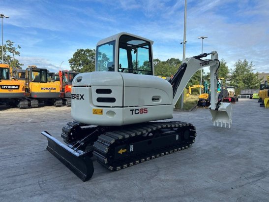 Midi excavator Terex TC65 Diesel 2011 TC65 2011 2 Crawler Excavators image 4