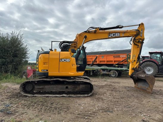 Crawler excavator JCB JZ140 LC Diesel 2016 JZ 140 LC 2016 2 Crawler Excavators image 4