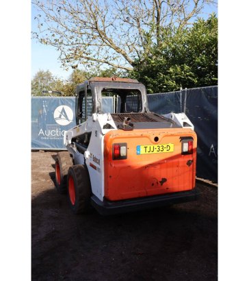 Bobcat S550 Diesel Skid Steer Loader 45.5kW 2017 with Demolition Hammer S550 2017 2 Wheel Loaders image 4