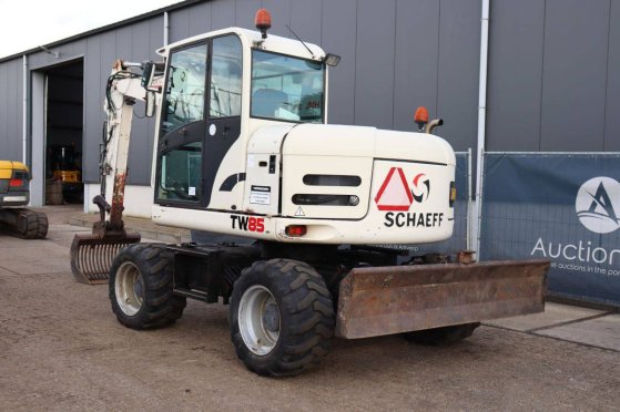 Wheeled excavator Terex/Schaeff TW85 Diesel 53kW 2002 Schaeff TW85 2002 2 Wheeled Excavators image 4