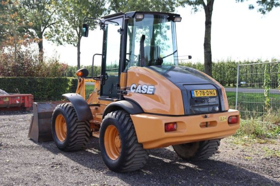Case 121E Diesel 44kW Wheel Loader 2008 121E 2008 2 Wheel Loaders image 4