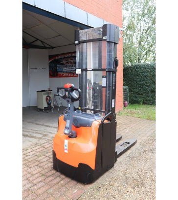 Toyota SWE200 Electric Stacker 2000kg 3.1m 2019 SWE200 2019 2 image 19