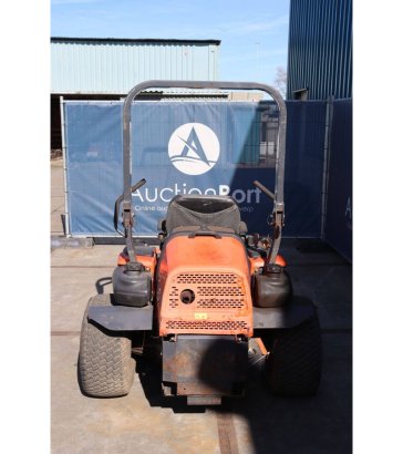 Kubota ZD326 Diesel Ride-on Mower ZD326 2 image 5