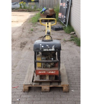 Vibratory Plate Dynapac LG 200 Diesel 2009 LG 200 2009 2 image 5