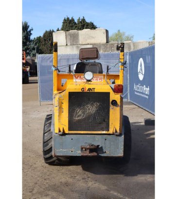 Articulated loader Giant V451T Diesel 45hp 2005 Giant V451T 2005 2 Wheel Loaders image 5