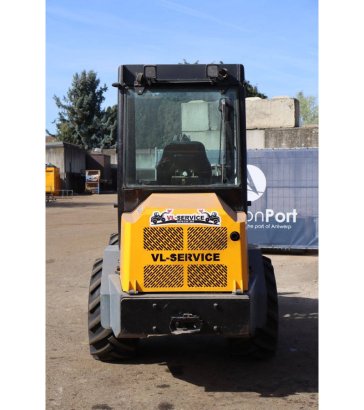 Giant V6001T-CAB Diesel Wheel Loader 44kW 2006 Giant V6001T-CAB 2006 2 Wheel Loaders image 5