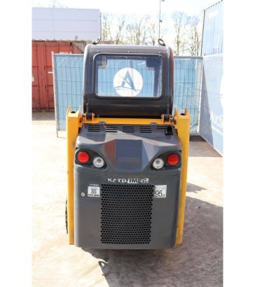 Skid steer loader Kato AS 12 Diesel 17.5kW 2021 Kato AS 12 2020 2 Wheel Loaders image 5