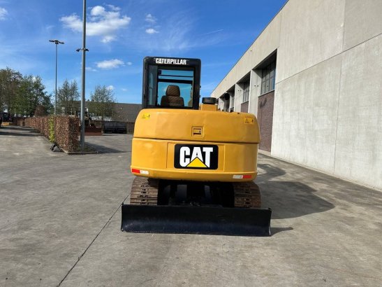 Midi excavator Caterpillar 305.5 Diesel 2013 305.5 2013 2 image 5