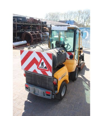 Heylens Belos TP 3440 Diesel Implement Carrier 2012 with Weed Burner Heylens Belos TP 3440 2012 2 image 5