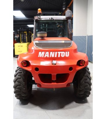 Rough-terrain forklift Manitou M26-4 Diesel 2600kg 5.5m 2015 M26-4 2015 2 Rough Terrain Forklift image 5